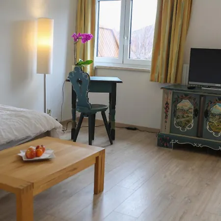 Hotel Sonnenhof - Bed & Breakfast & Appartements Innsbruck