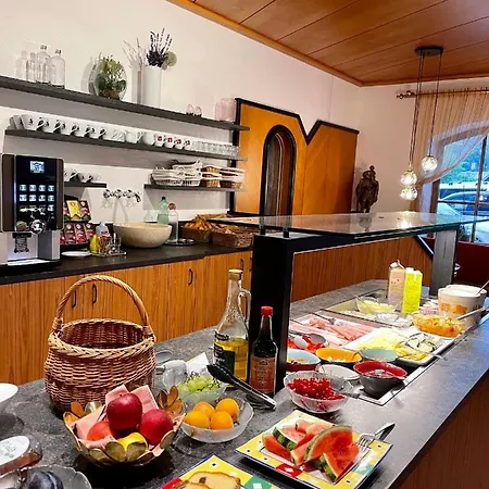 Otel Hotel Sonnenhof - Bed & Breakfast & Appartements İnnsbruck