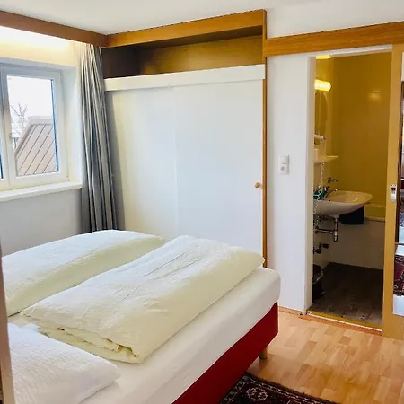 Hotel Sonnenhof - Bed & Breakfast & Appartements Otel 3*