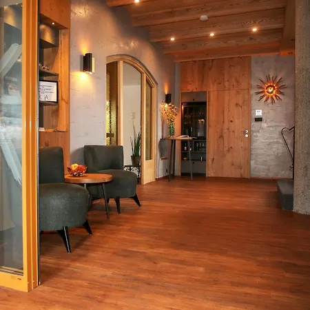 Hotel Sonnenhof - Bed & Breakfast & Appartements Otel