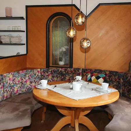 Hotel Sonnenhof - Bed & Breakfast & Appartements 3* İnnsbruck