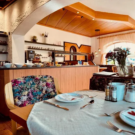 Otel Hotel Sonnenhof - Bed & Breakfast & Appartements 3*