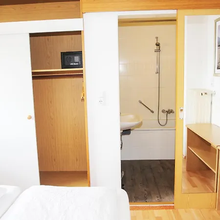 Otel Hotel Sonnenhof - Bed & Breakfast & Appartements