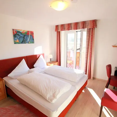 Hotel Sonnenhof - Bed & Breakfast & Appartements 3*