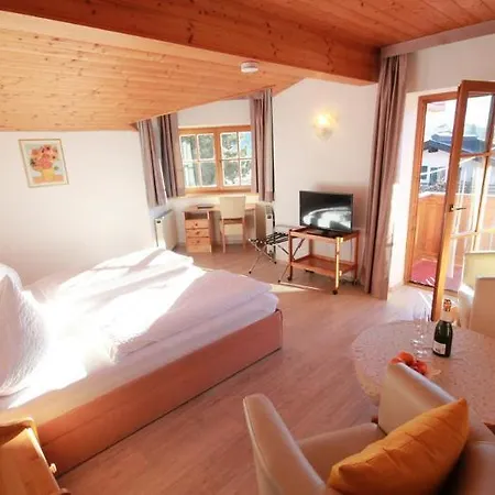 Otel Hotel Sonnenhof - Bed & Breakfast & Appartements İnnsbruck