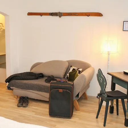 Hotel Sonnenhof - Bed & Breakfast & Appartements Otel İnnsbruck